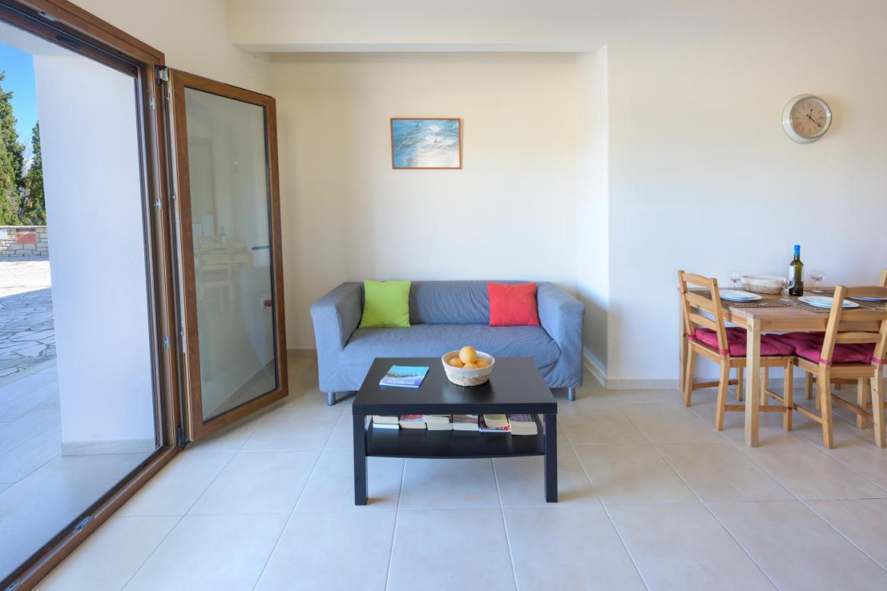 Pangolas Apartments Paxos Longos  Exterior photo