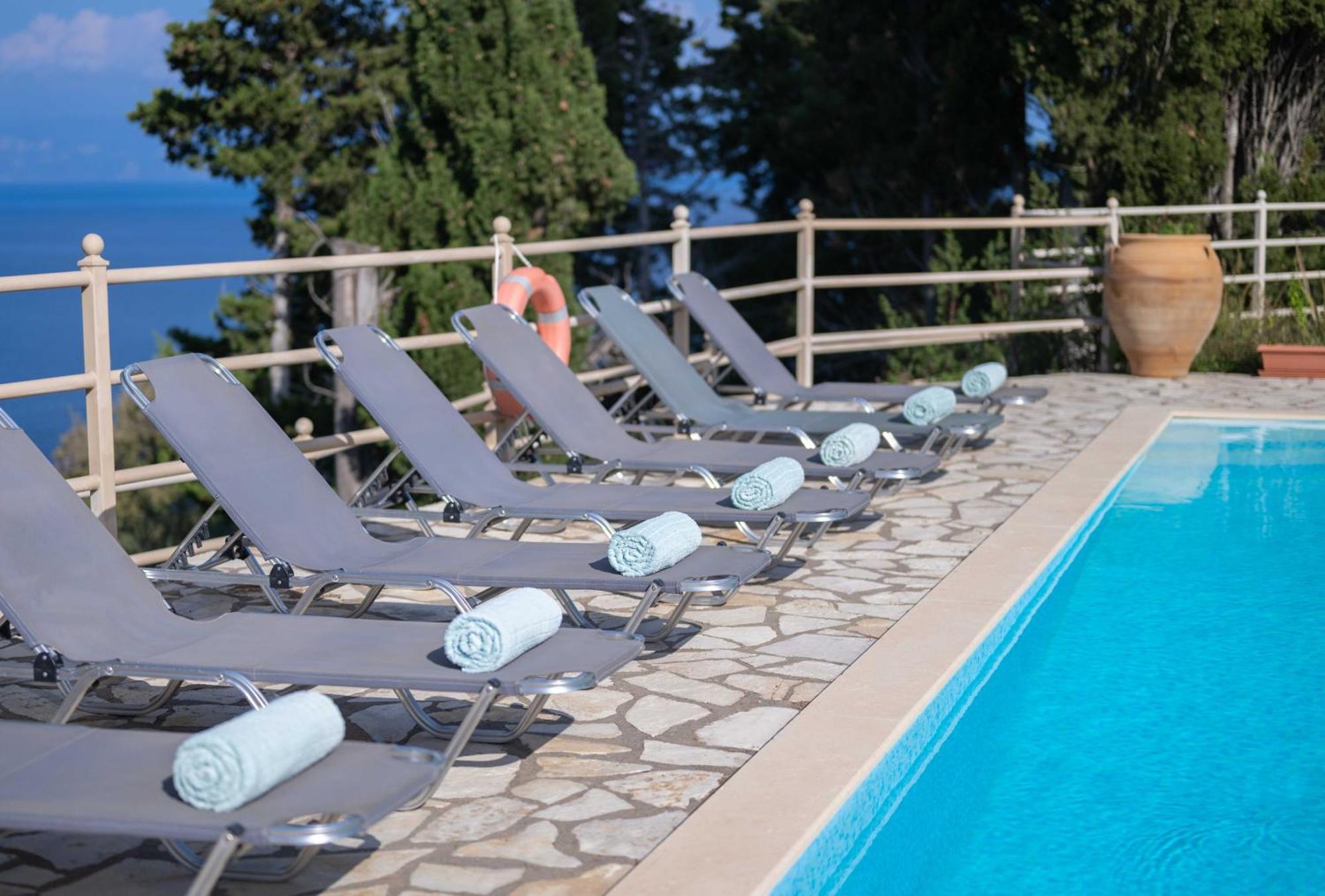 Pangolas Apartments Paxos Longos  Exterior photo