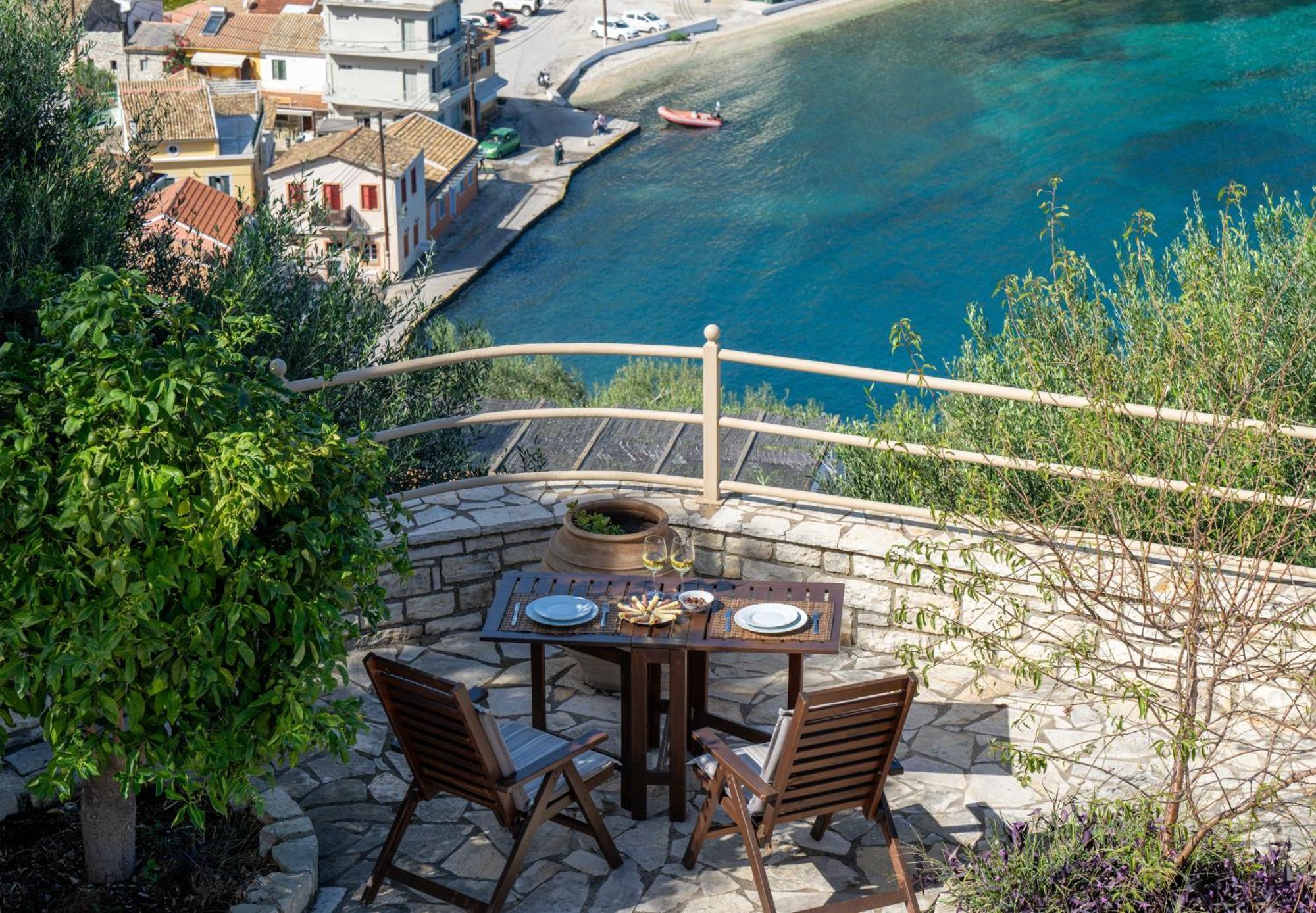 Pangolas Apartments Paxos Longos  Exterior photo
